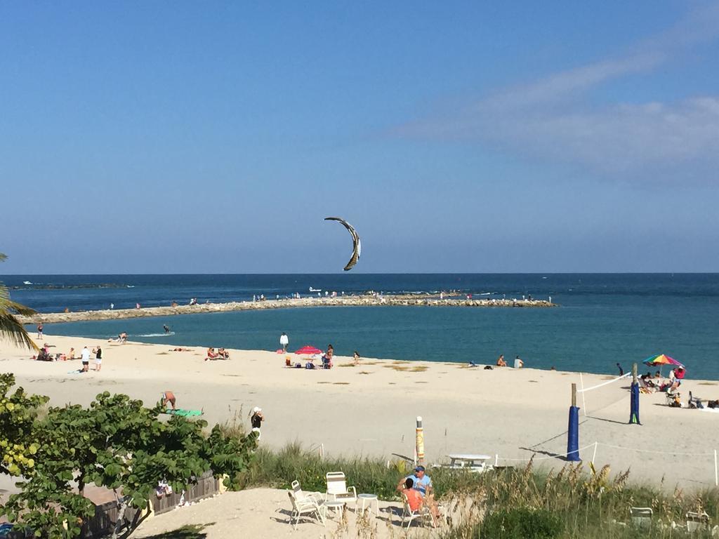 Rhumcay Beach Resort And Grille Fort Pierce Exteriör bild