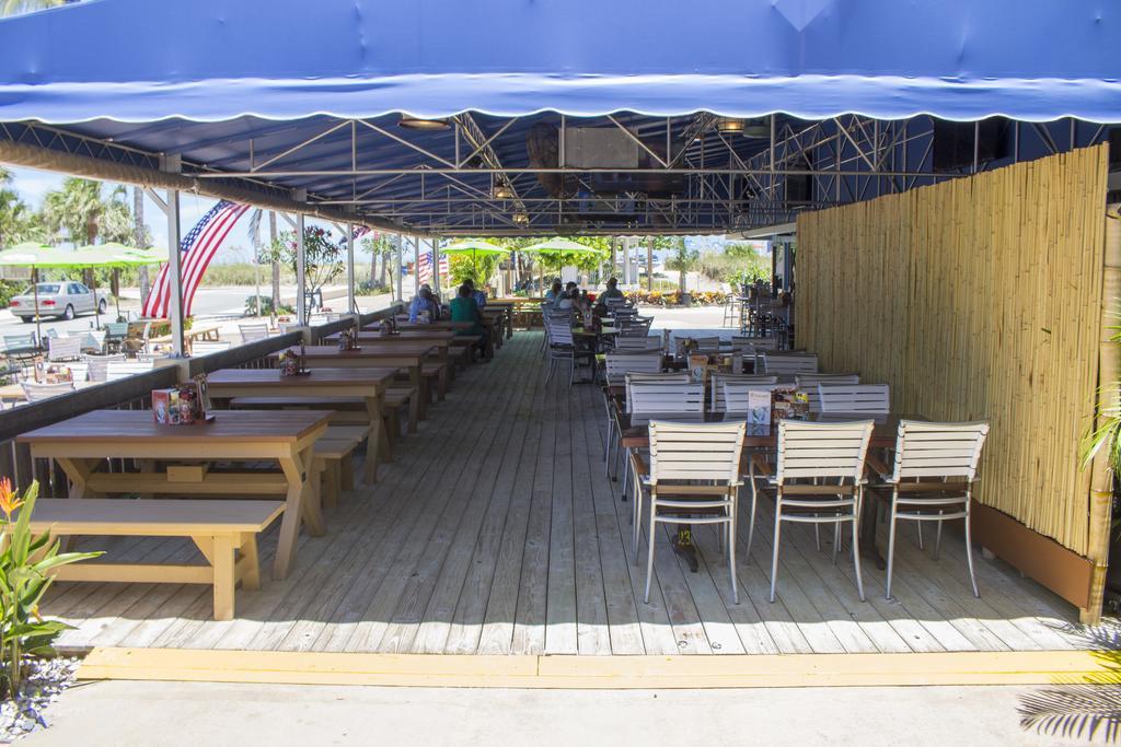 Rhumcay Beach Resort And Grille Fort Pierce Exteriör bild