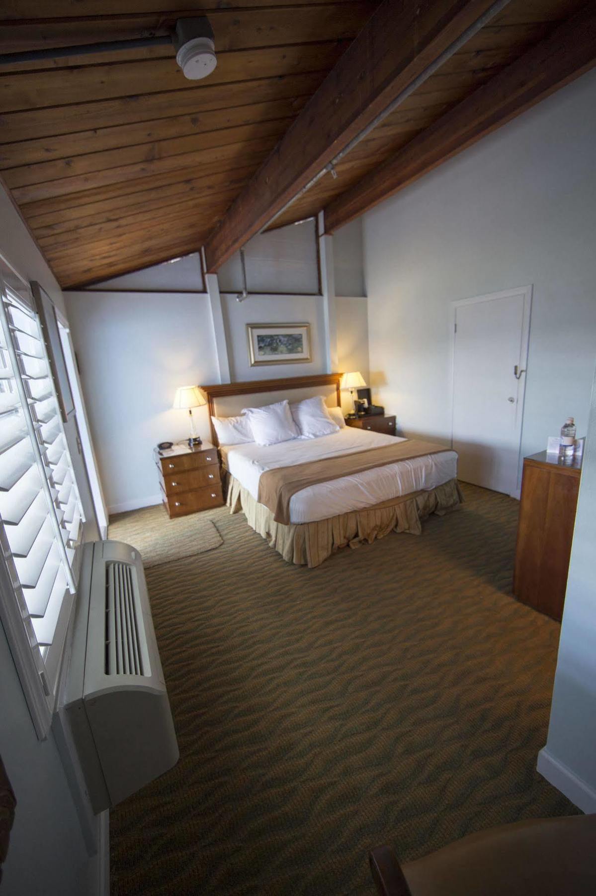 Rhumcay Beach Resort And Grille Fort Pierce Exteriör bild