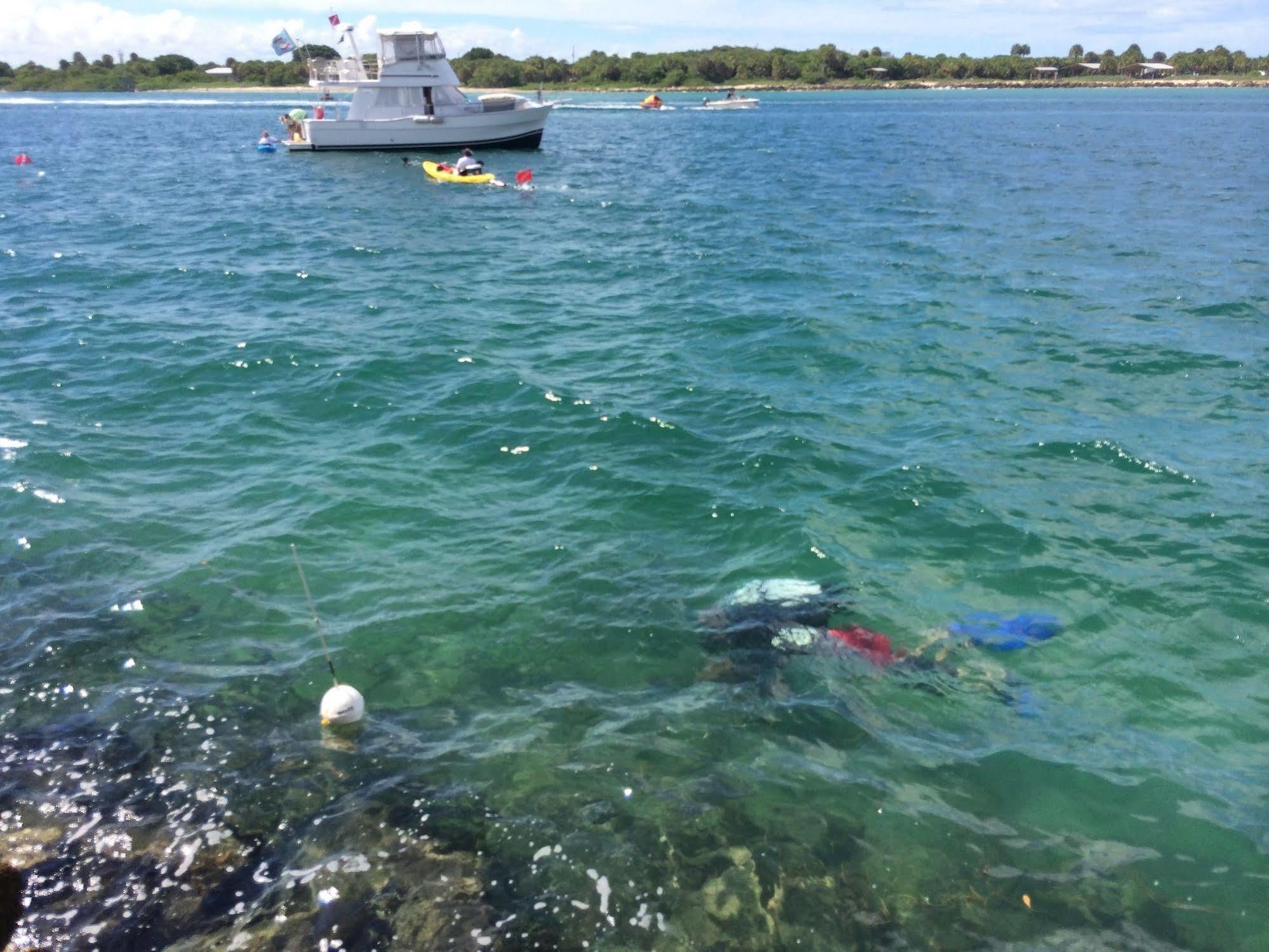 Rhumcay Beach Resort And Grille Fort Pierce Exteriör bild