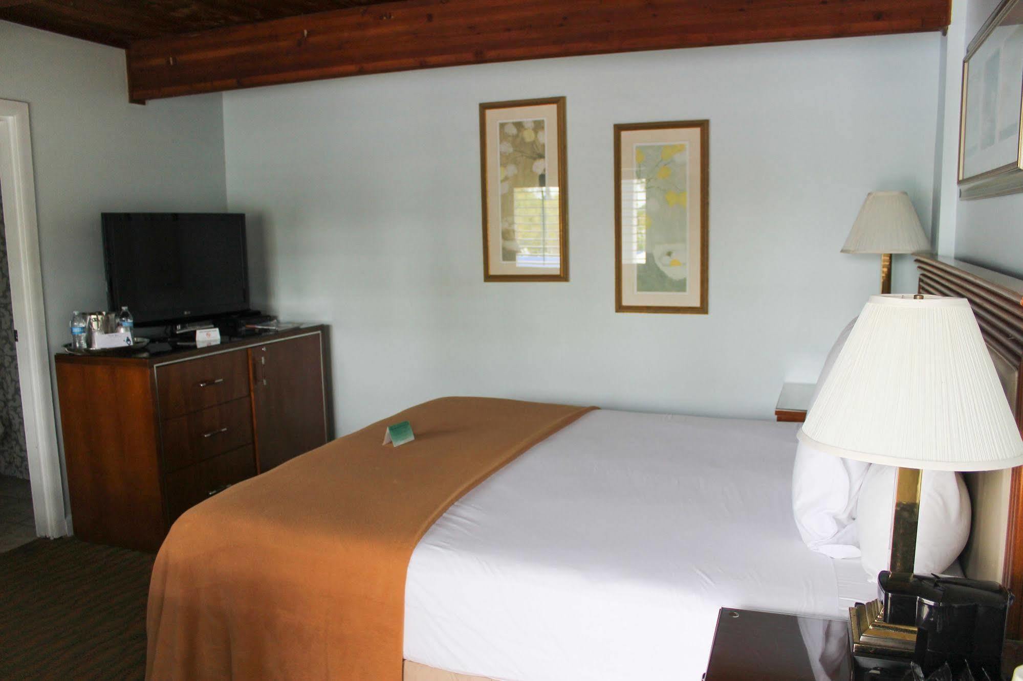Rhumcay Beach Resort And Grille Fort Pierce Exteriör bild